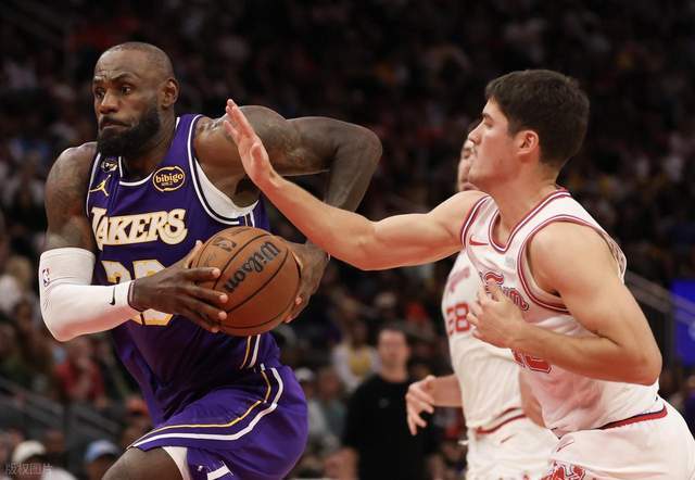 BB体育-太狠了！字母哥与50激战湖人分钟阿扎伦卡与80激战MAD分钟，里程碑夜罗马内部沟通的简单介绍